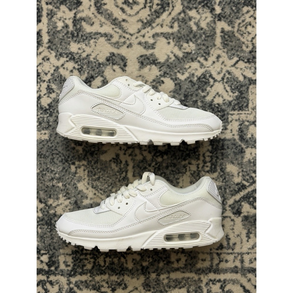 Nike Air Max 90 Shoes Women's Size 9 White CQ2560-100 Classic Sneakers Running